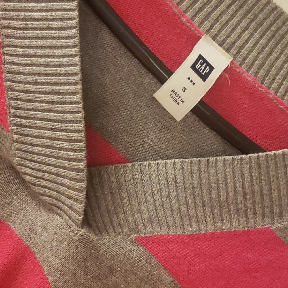 Sweater - Picture 2 of 2